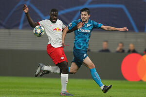 سردار آزمون